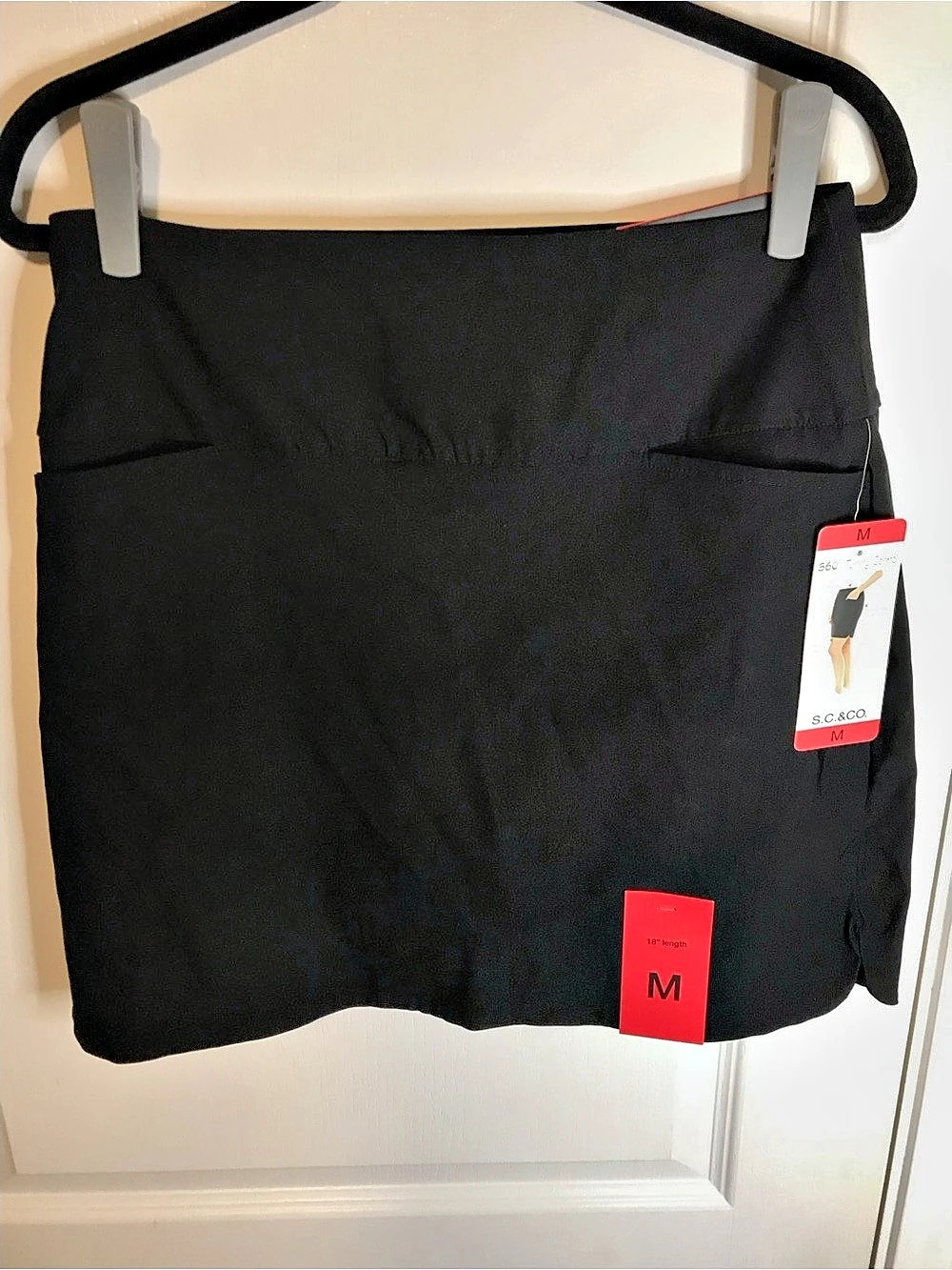 S.C. & Co. 360 Tummy Control Pull-On Skort. Black Medium
